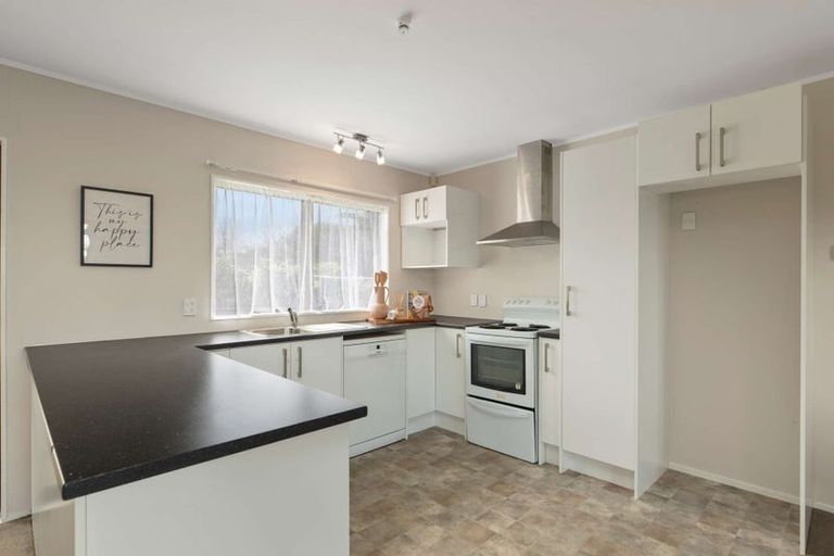 Photo of property in 11 Constable Road, Waiuku, 2123