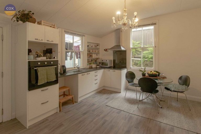 Photo of property in 121-123 Shakespeare Road, Bluff Hill, Napier, 4110