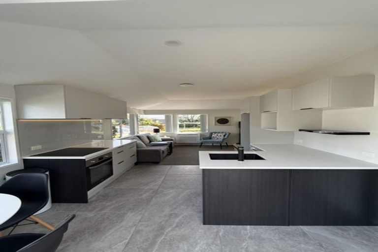 Photo of property in 32 Rock Isle Road, Torbay, Auckland, 0630