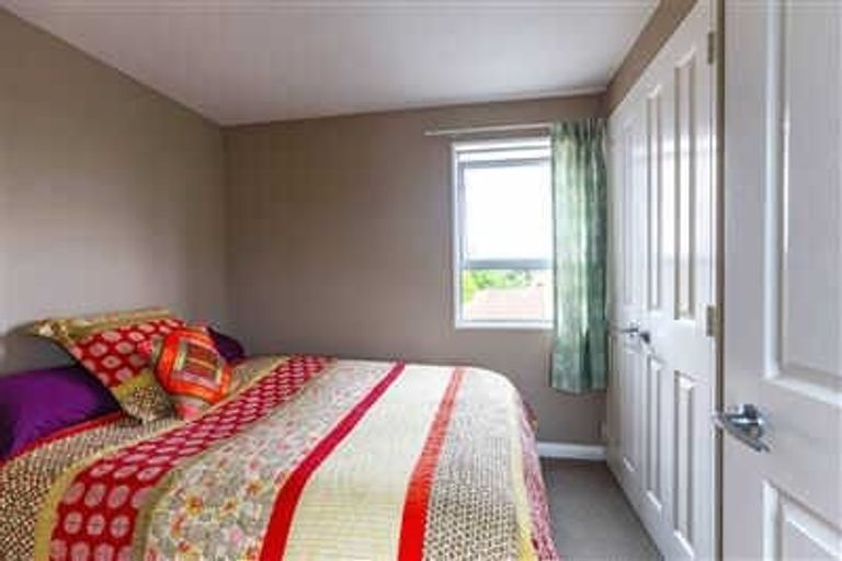 Photo of property in 8a Broadbent Street, Riccarton, Christchurch, 8041