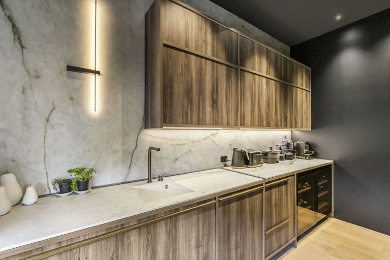 Photo of property in 296 Kitchener Road, Pukekohe, 2120