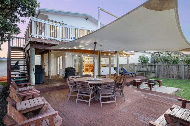 Photo of property in 65 Pukehina Parade, Pukehina, Te Puke, 3189