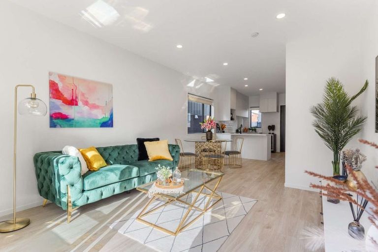 Photo of property in 21 Toanga Place, Mount Wellington, Auckland, 1062