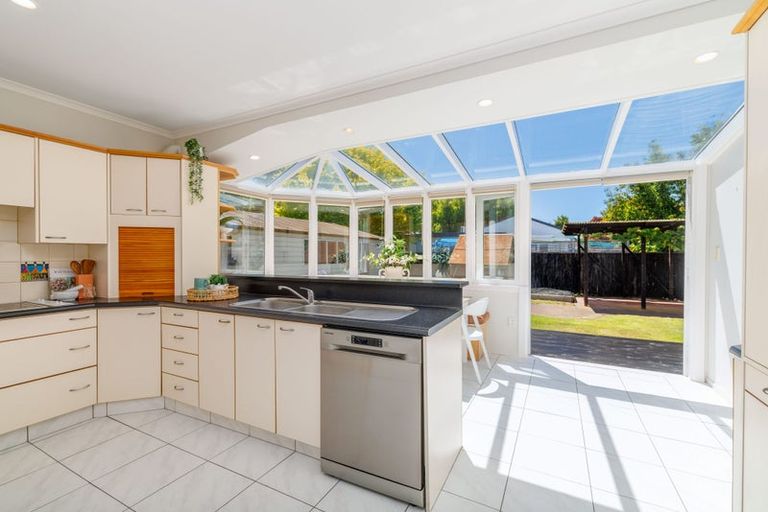 Photo of property in 8 Bounty Street, Bryndwr, Christchurch, 8053