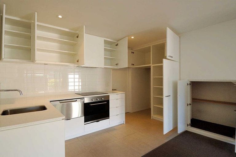 Photo of property in 20/10 North Avon Road, Richmond, Christchurch, 8013