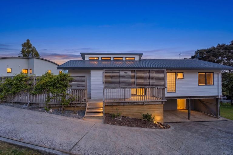 Photo of property in 9 Christa Court, Whitianga, 3510