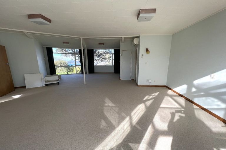 Photo of property in 1 Rajputana Way, Khandallah, Wellington, 6035