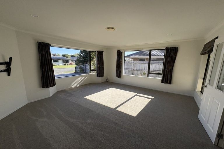 Photo of property in 18 Kendall View, Stoke, Nelson, 7011