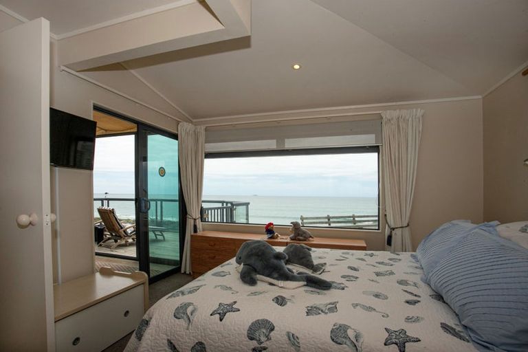 Photo of property in 231 Pukehina Parade, Pukehina, 3189