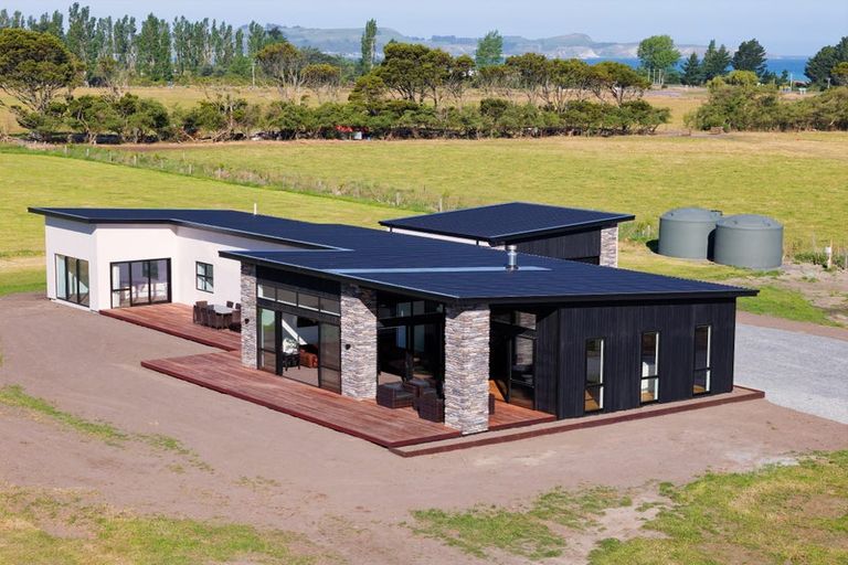 Photo of property in 23 Te Ao Wharepapa Lane, Peketa, 7373