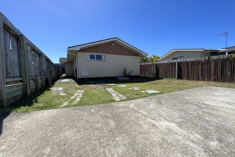 Photo of property in 59 Casuarina Road, Half Moon Bay, Auckland, 2012