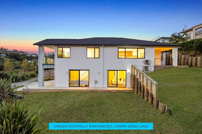 Photo of property in 9 Wallis Lane, Orewa, 0931
