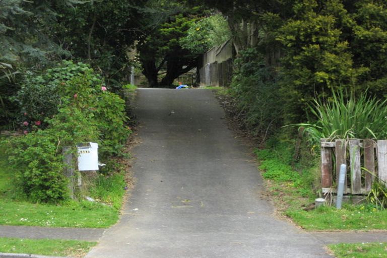 Photo of property in 111a Riversdale Drive, Merrilands, New Plymouth, 4312