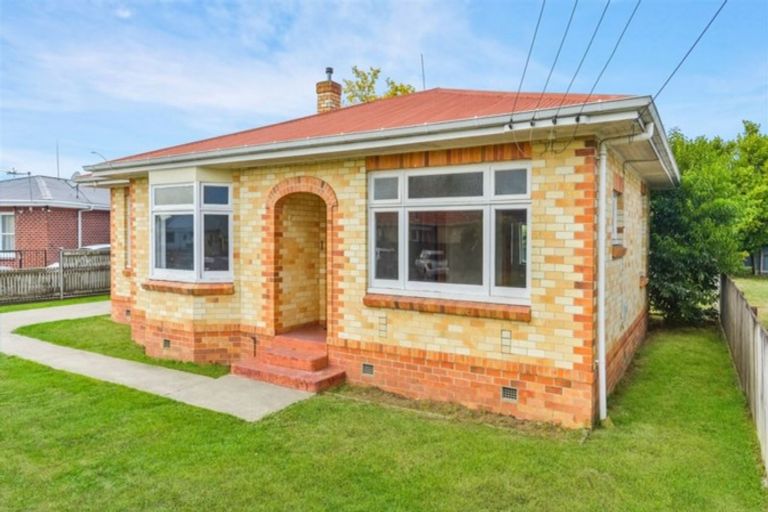 Photo of property in 76 Claude Street, Fairfield, Hamilton, 3214