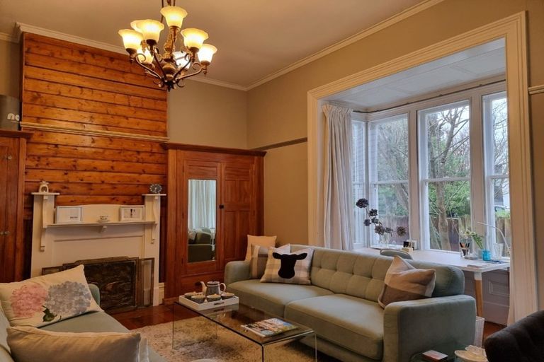 Photo of property in 96 Fendalton Road, Fendalton, Christchurch, 8014