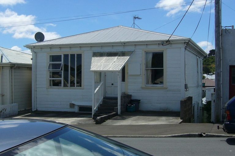 Photo of property in 77 Wilson Street, Newtown, Wellington, 6021