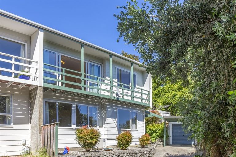 Photo of property in 2/10 Yarrow Place, Papakowhai, Porirua, 5024