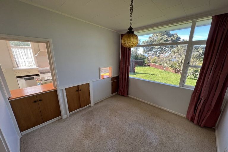 Photo of property in 1 Rajputana Way, Khandallah, Wellington, 6035