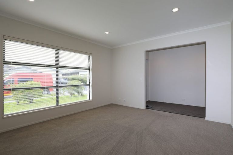 Photo of property in 20 Andalusian Way, Karaka, Papakura, 2113