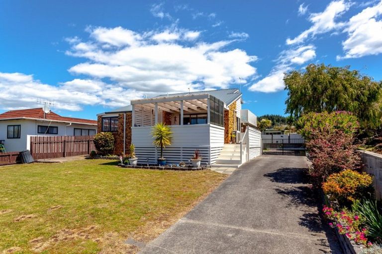 Photo of property in 113 Lorraine Place, Whangamata, 3620