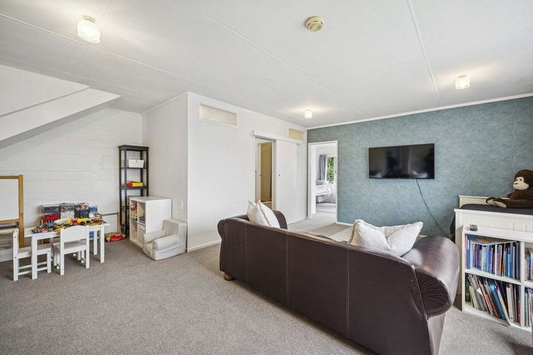 Photo of property in 14 Truro Road, Camborne, Porirua, 5026