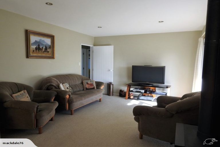 Photo of property in 42 Seadown Crescent, Amberley, 7410