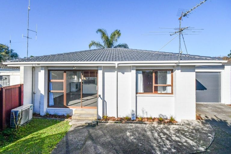Photo of property in 2/32 Domain Street, Waiuku, 2123