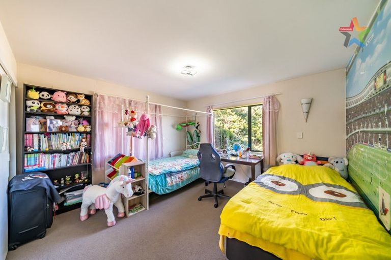 Photo of property in 285 Maungaraki Road, Maungaraki, Lower Hutt, 5010