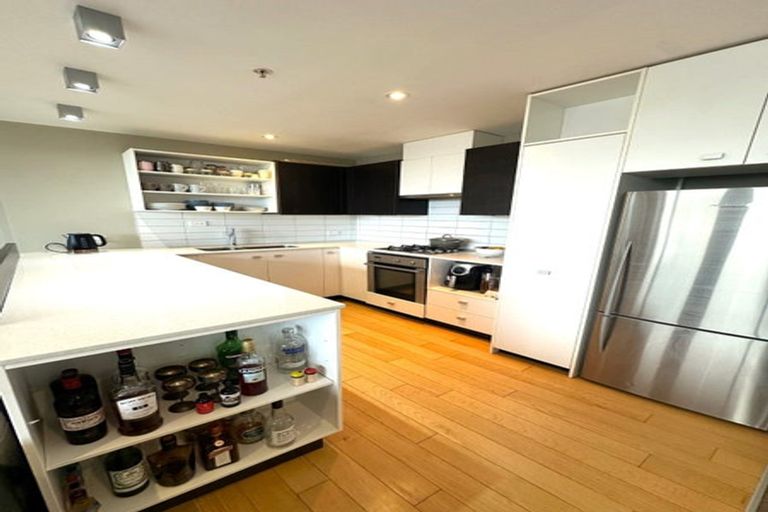 Photo of property in Trinity Apartments, 19 College Street, Te Aro, Wellington, 6011