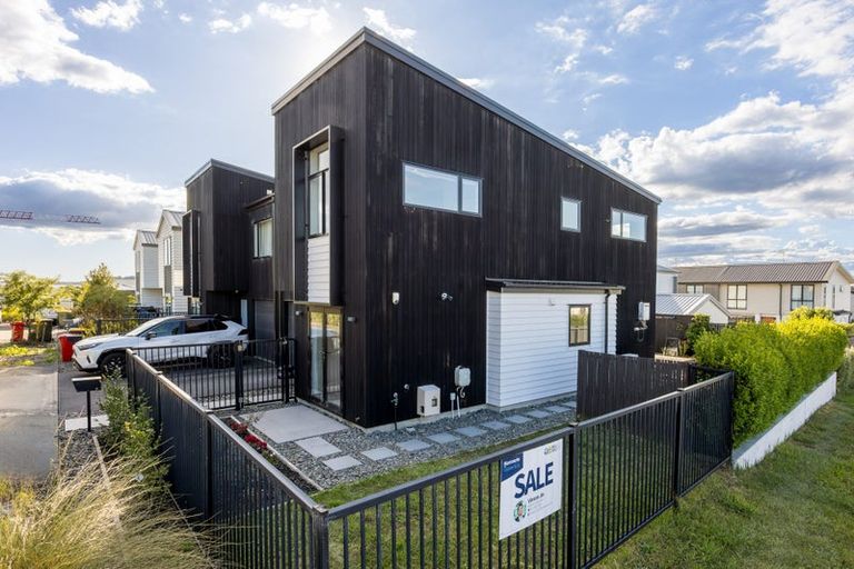 Photo of property in 2 Lords Way, Silverdale, 0932