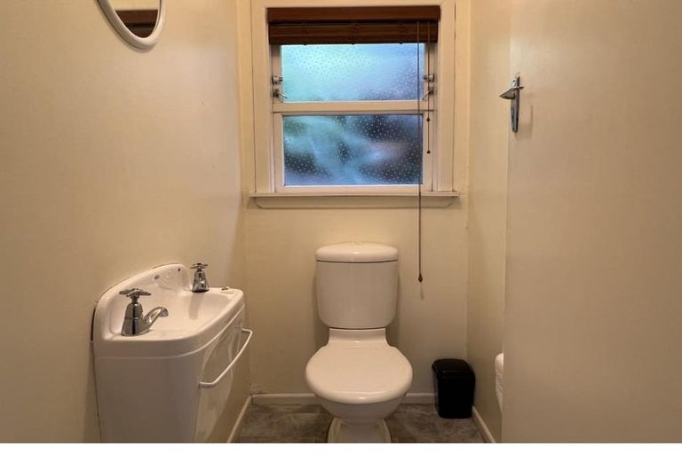 Photo of property in 23 Raroa Road, Kelburn, Wellington, 6012