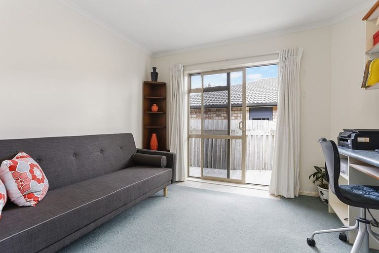Photo of property in 35 Elan Place, Stanmore Bay, Whangaparaoa, 0932
