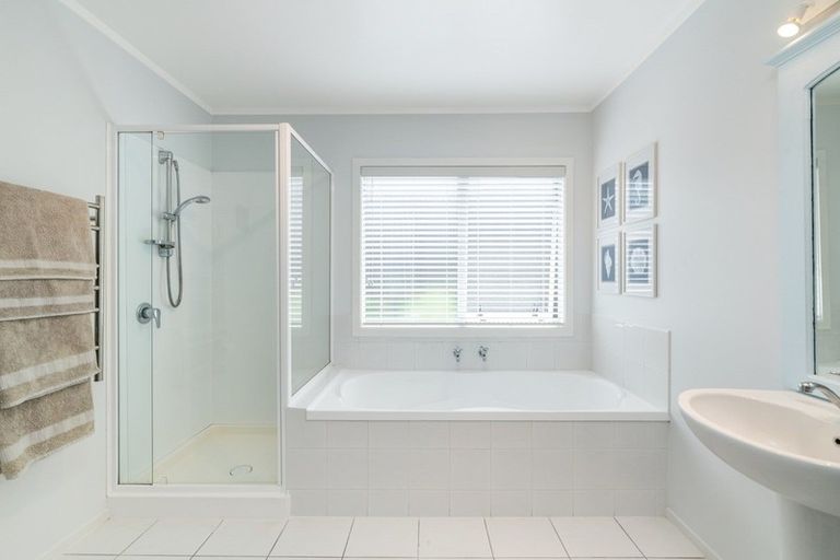 Photo of property in 11 Nautilus Drive, Papamoa Beach, Papamoa, 3118