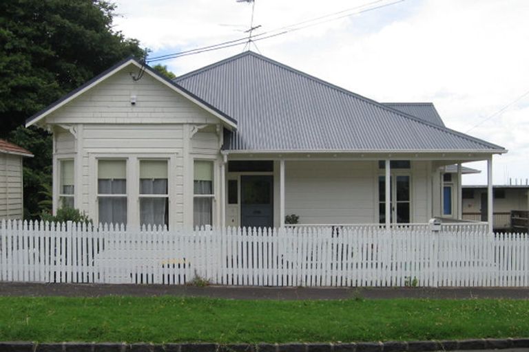 Photo of property in 51 Esplanade Road, Mount Eden, Auckland, 1024