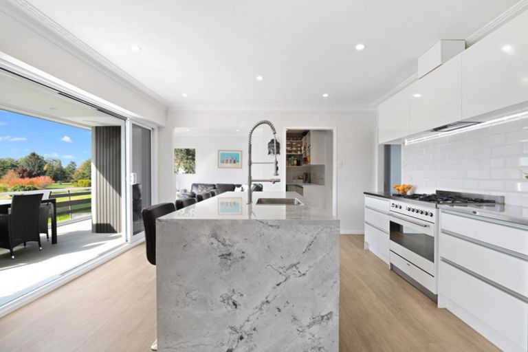 Photo of property in 35 Marnane Terrace, St Andrews, Hamilton, 3200