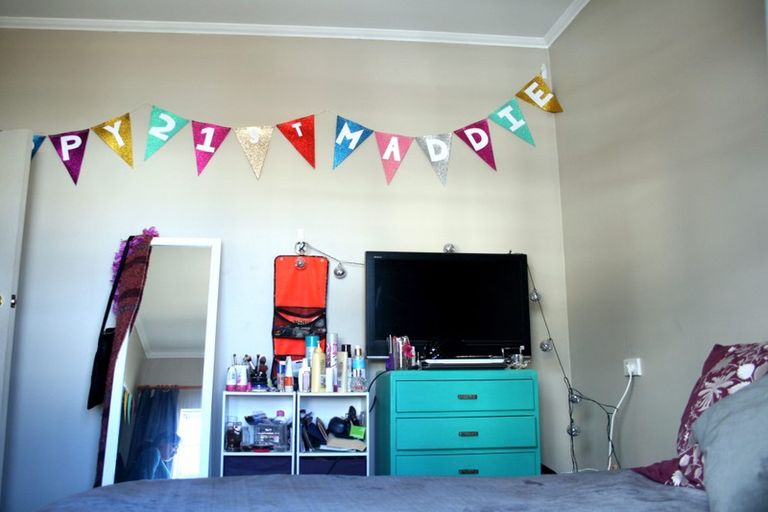 Photo of property in 4 Howard Street, Mount Cook, Wellington, 6021