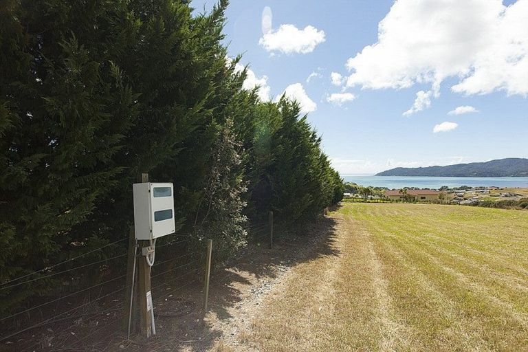 Photo of property in 64 Cable Bay Block Road, Cable Bay, 0420