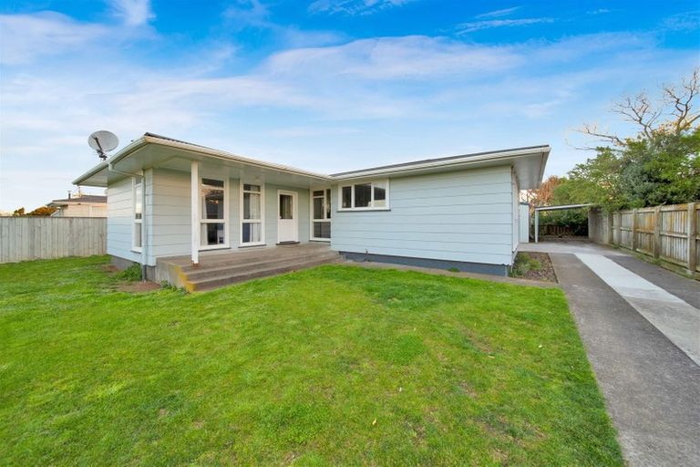 Photo of property in 25 Kamahi Avenue, Hawera, 4610