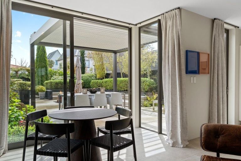 Photo of property in 1/141 Peterborough Street, Christchurch Central, Christchurch, 8013