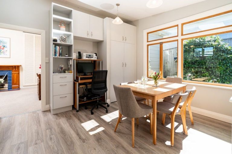 Photo of property in 13 West Road, Northland, Wellington, 6012