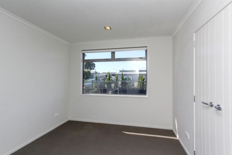 Photo of property in 16 Buller Street, New Plymouth, 4310