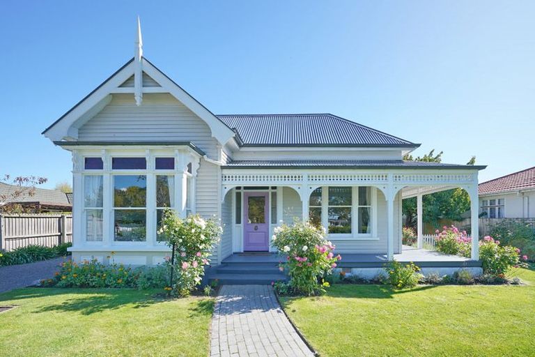 Photo of property in 11 Isabella Place, Waltham, Christchurch, 8011