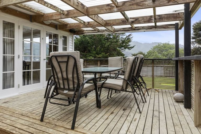 Photo of property in 131 Wellington Road, Wainuiomata, Lower Hutt, 5014