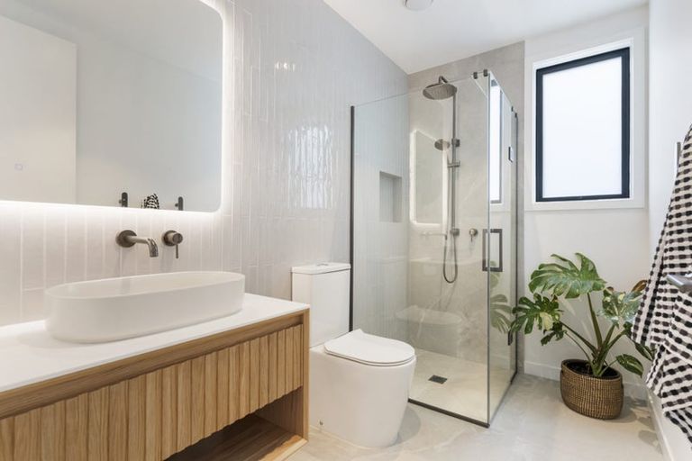 Photo of property in 50 Gulf View Road, Murrays Bay, Auckland, 0630