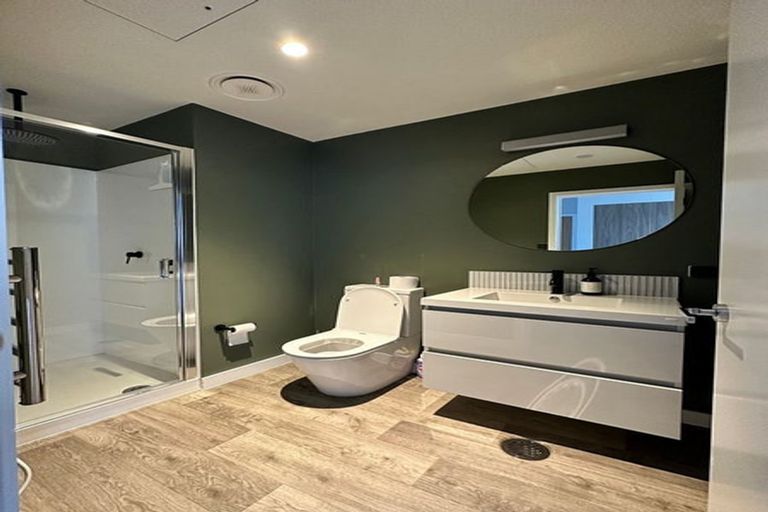 Photo of property in Unit 106,l1, 106/14 Laings Road, Hutt Central, Lower Hutt, 5010