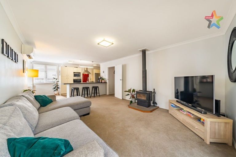 Photo of property in 1 Waldie Grove, Avalon, Lower Hutt, 5011