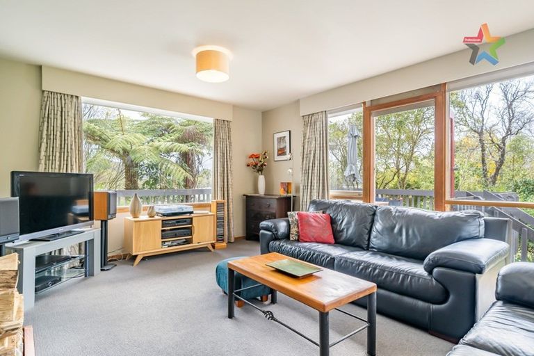 Photo of property in 98b Manuka Street, Stokes Valley, Lower Hutt, 5019