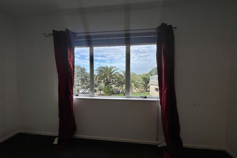 Photo of property in 103b Redoubt Road, Goodwood Heights, Auckland, 2105