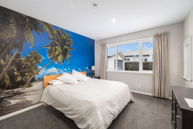 Photo of property in 92 Mcfaddens Road, St Albans, Christchurch, 8052