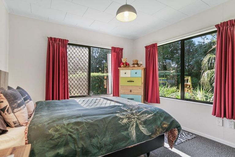 Photo of property in 182 Muhunoa West Road, Ohau, Levin, 5570